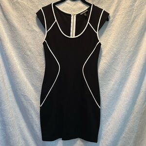 EXPRESS black and white short dress. Size 4